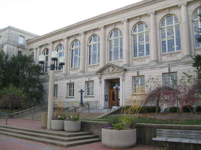 Missouri Public Colleges and Universities- University of Missouri in Columbia:  Ellis Library