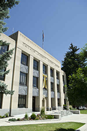 gallatin county montana history courthouse geography education counties