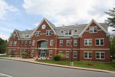 New Hampshire Private Colleges and Universities: Southern New Hampshire University - Robert Frost Hall