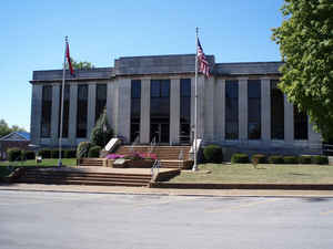 De Kalb County, Tennessee Courthouse