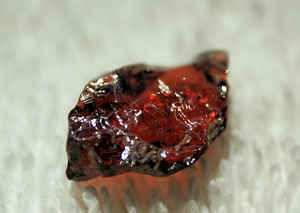 Garnet : New York State Gemstone