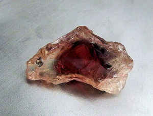 Oregon State Gemstone: Sunstone