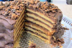 Smith Island Cake